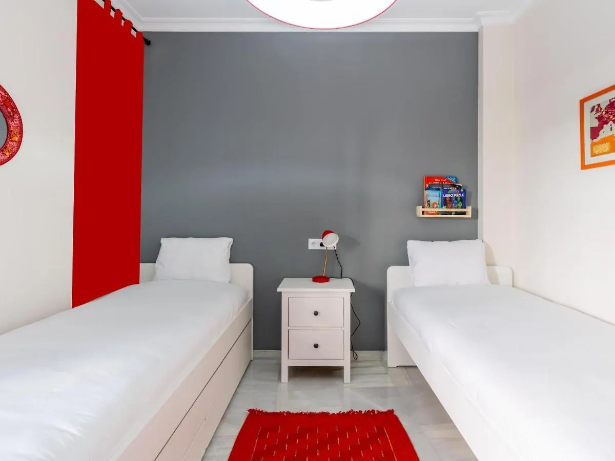 Holi-Rent Penthouse Penuelas Seville