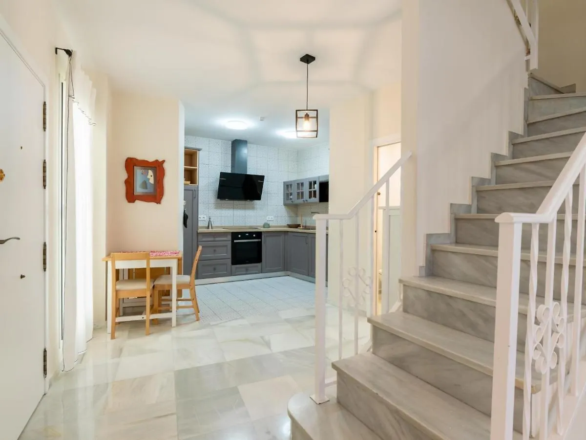 Holi-Rent Penthouse Penuelas Seville