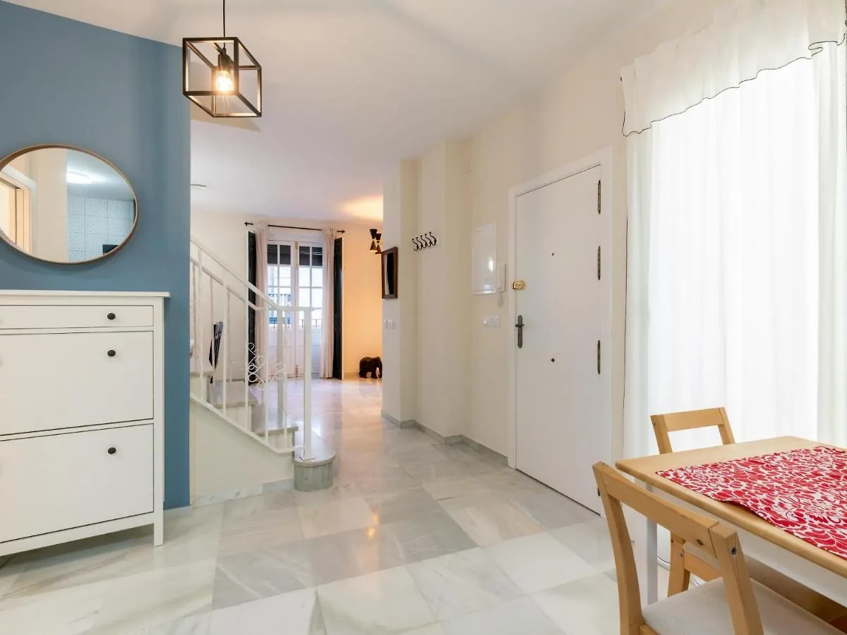 Holi-Rent Penthouse Penuelas Seville 0*,