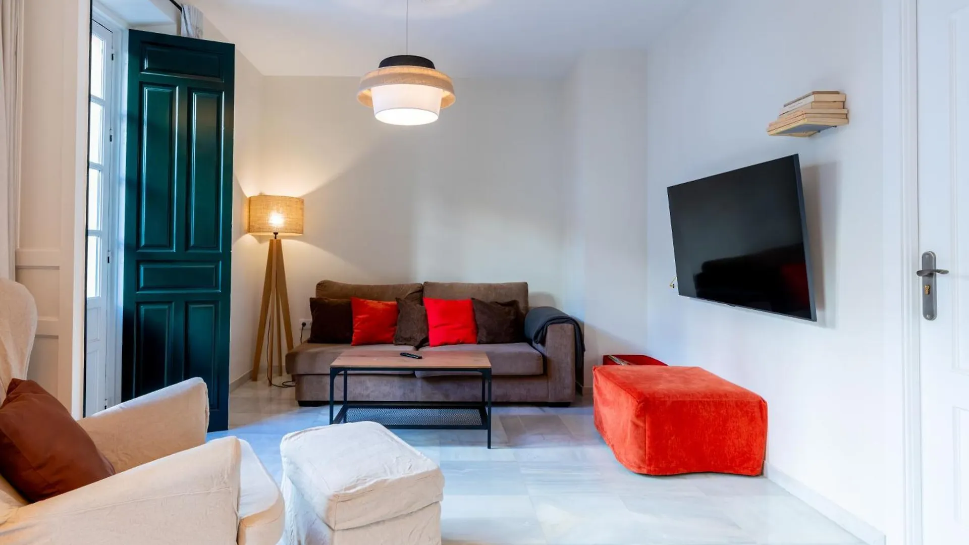 Holi-Rent Penthouse Penuelas Seville